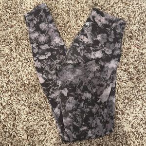 Lululemon, Align leggings